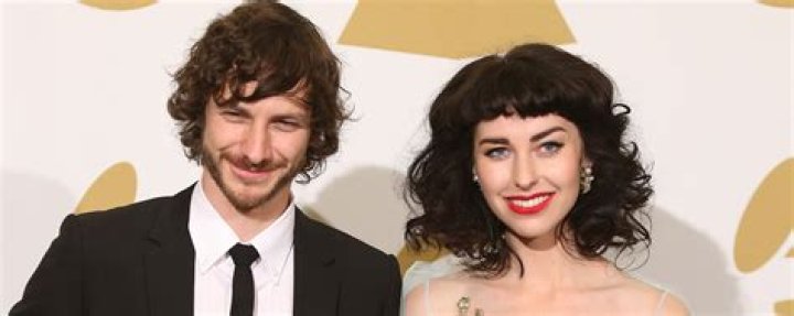 Gotye Wife: What We Know About the Private Life of the 'Somebody That I Used to Know' Singer